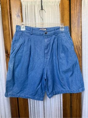 VTG Cenza by Palmetto’s Blue Pleated Shorts